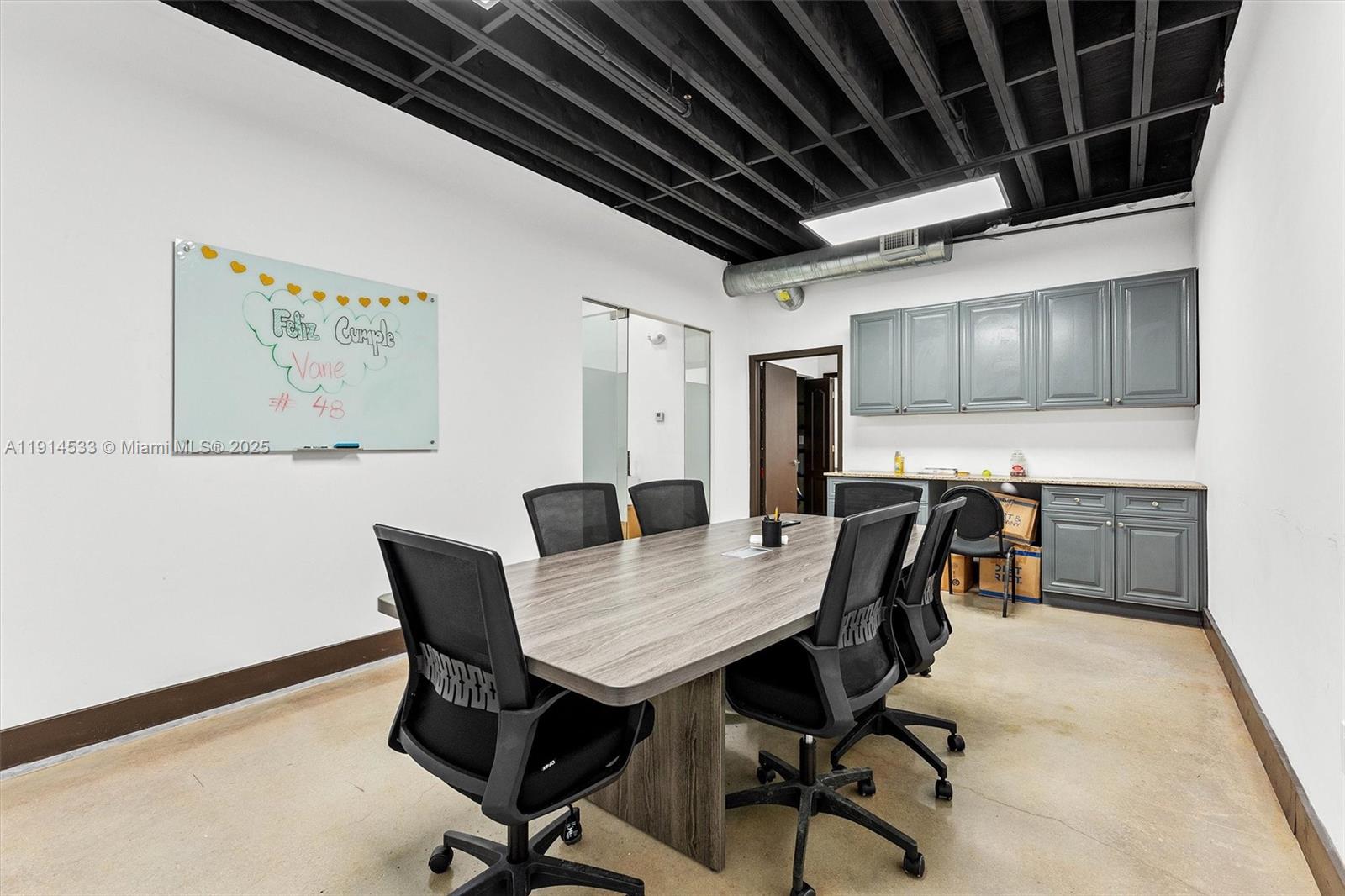 See details 6 and 7 / sq. ft. $ 2025-11-14 0 Photo