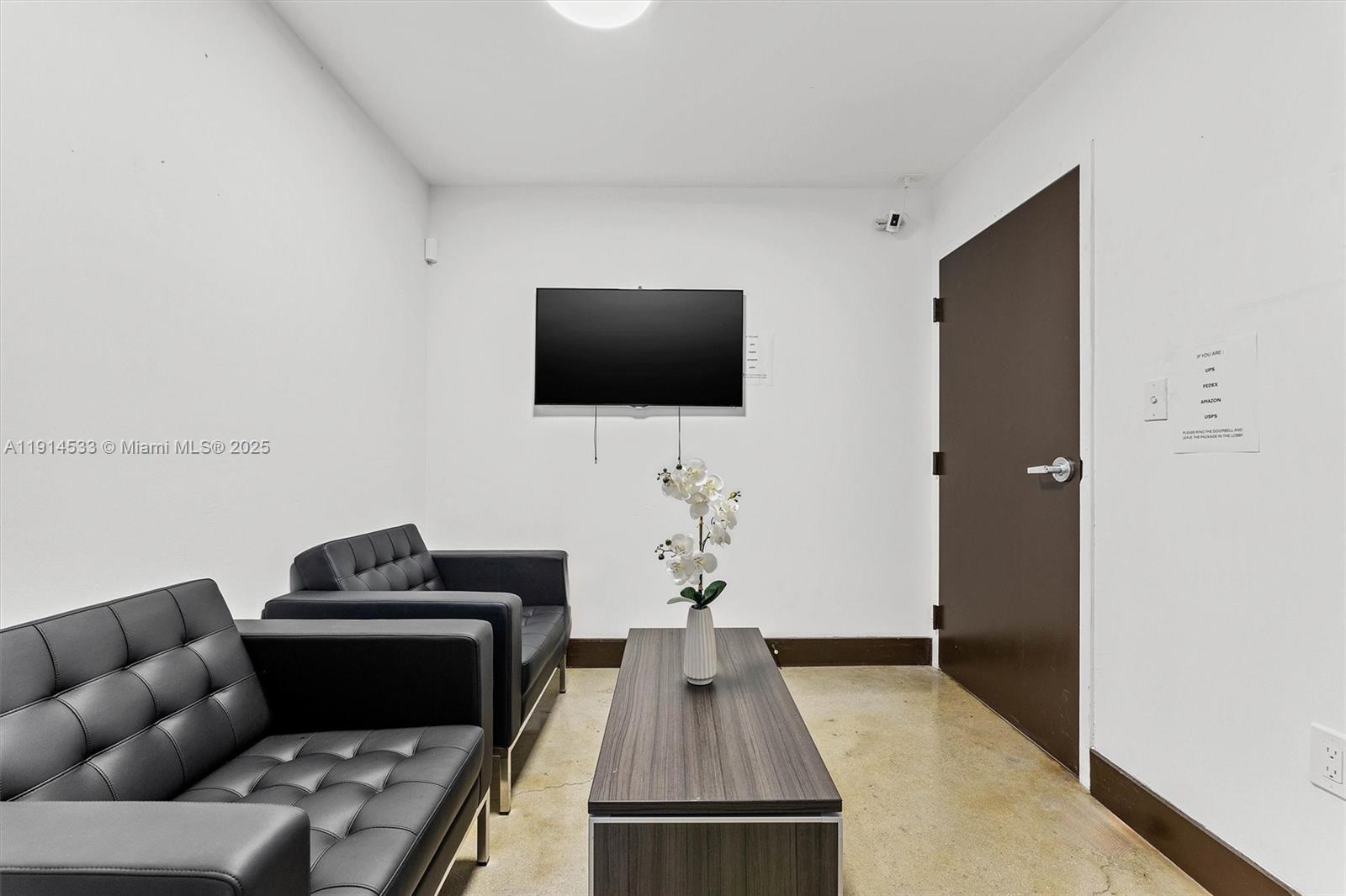 See details 6 and 7 / sq. ft. $ 2025-11-14 0 Photo