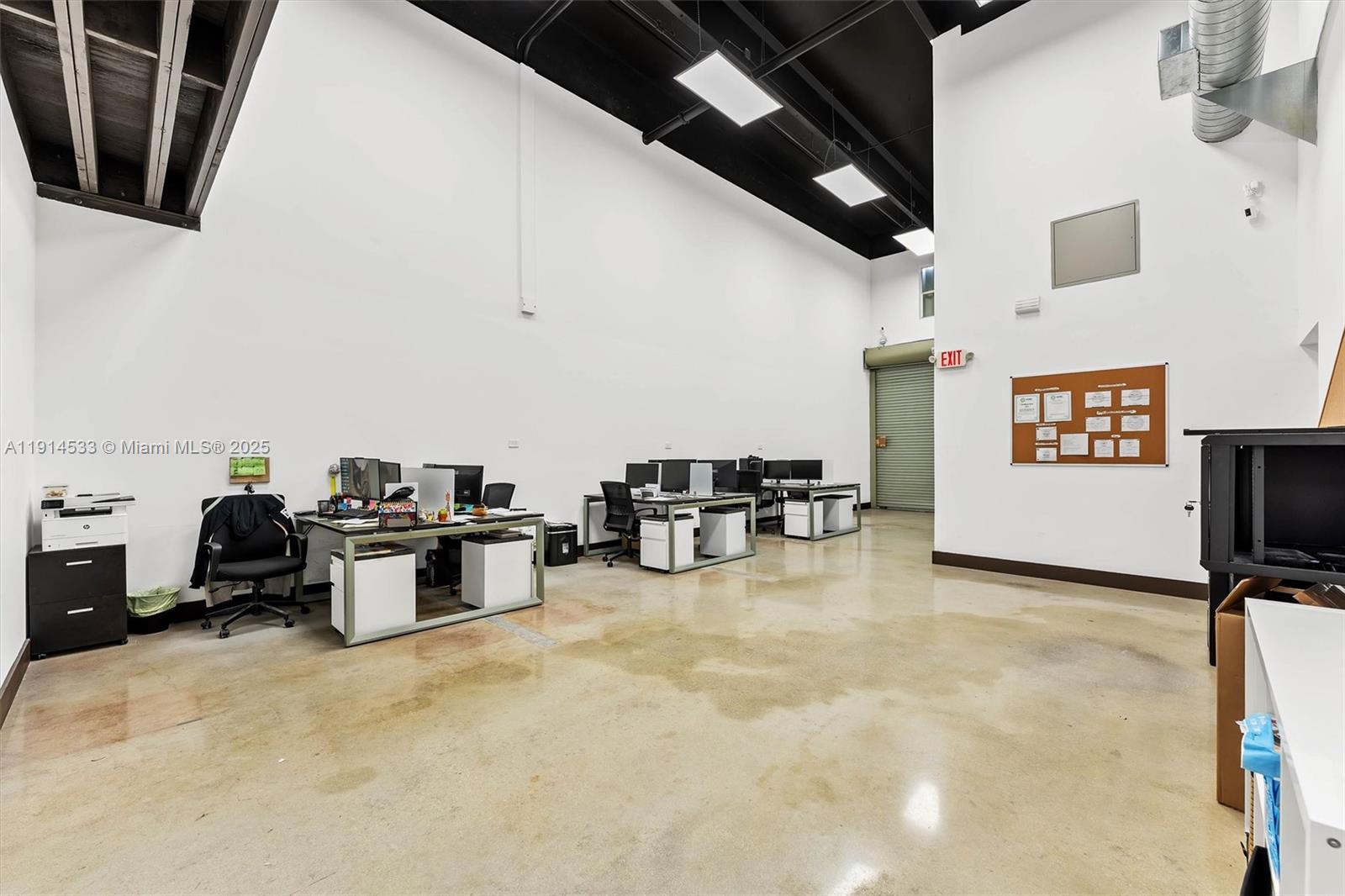 See details 6 and 7 / sq. ft. $ 2025-11-14 0 Photo