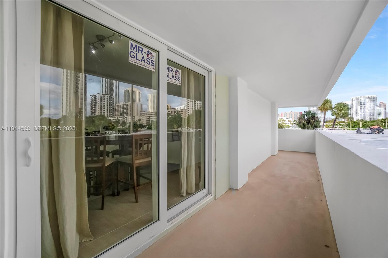 125 0 / 1 598 sq. ft. $ 2025-11-14 0 Photo