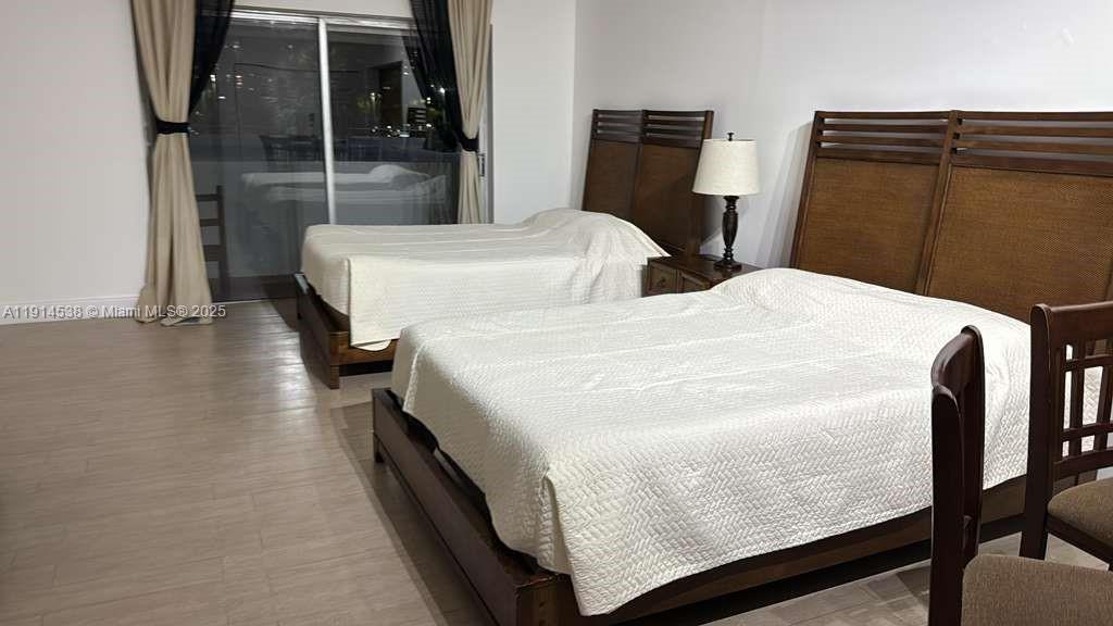 125 0 / 1 598 sq. ft. $ 2025-11-14 0 foto