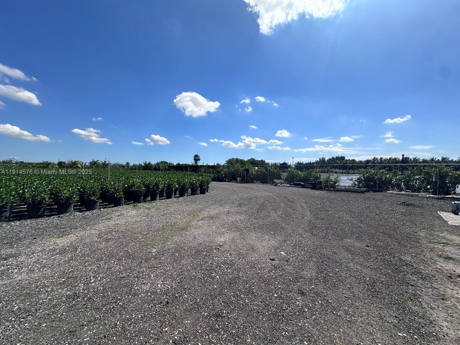 See details / sq. ft. $ 2025-11-14 0 Photo