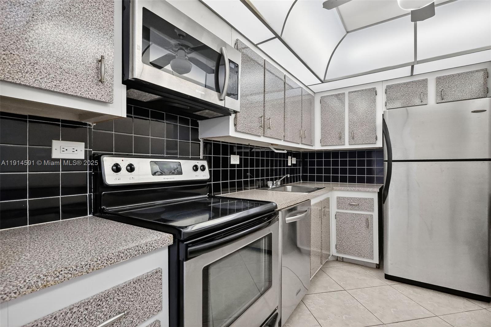 Photo of 20355 34th Ct #321, Aventura, Florida, 33180 -