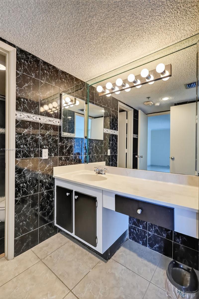 Photo of 20355 34th Ct #321, Aventura, Florida, 33180 -