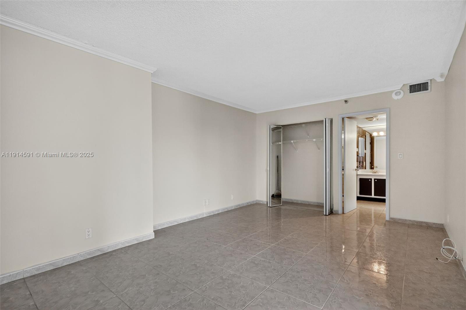 Photo of 20355 34th Ct #321, Aventura, Florida, 33180 -