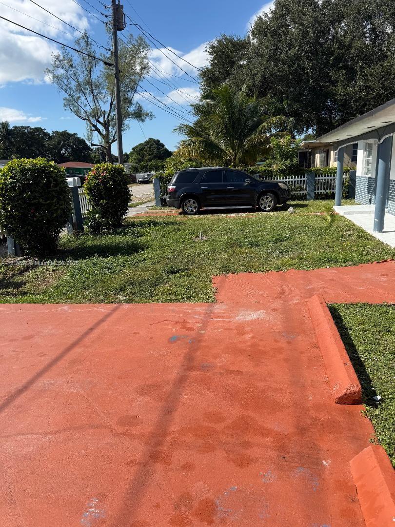   /  1500 sq. ft. $ 2025-11-14 0 Photo