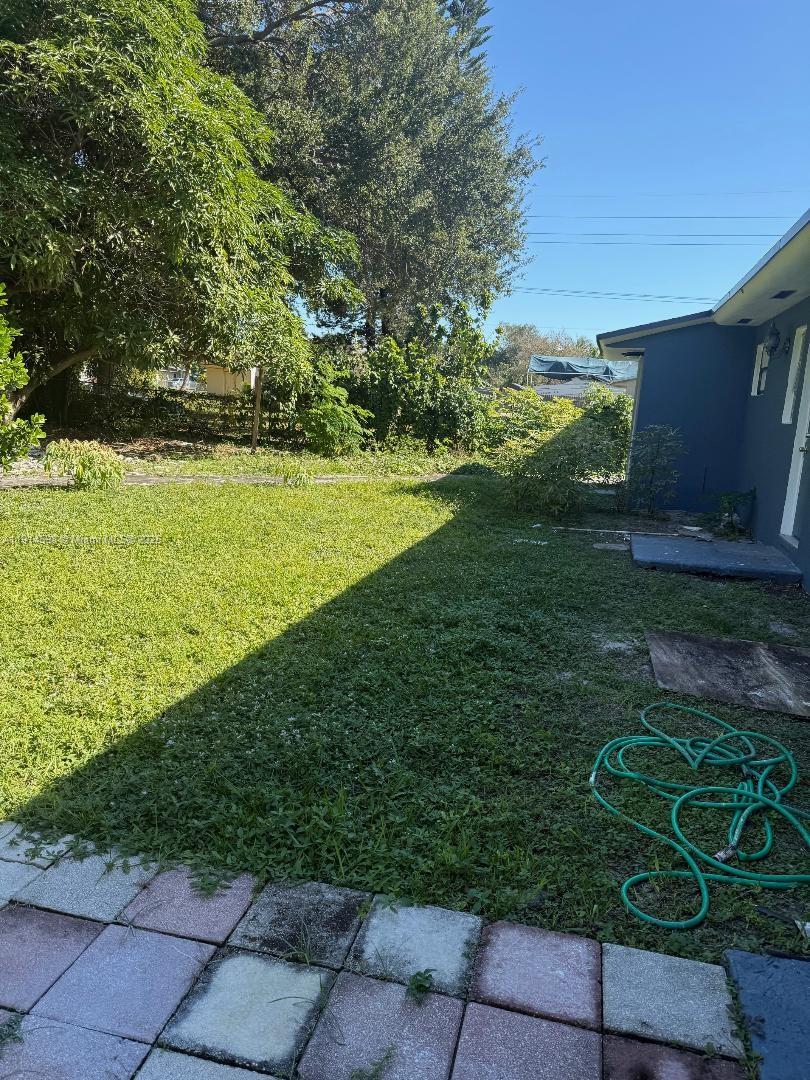   /  1500 sq. ft. $ 2025-11-14 0 Photo