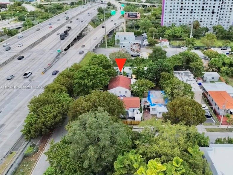 Ver detalles / sq. ft. $ 2025-11-15 0 foto