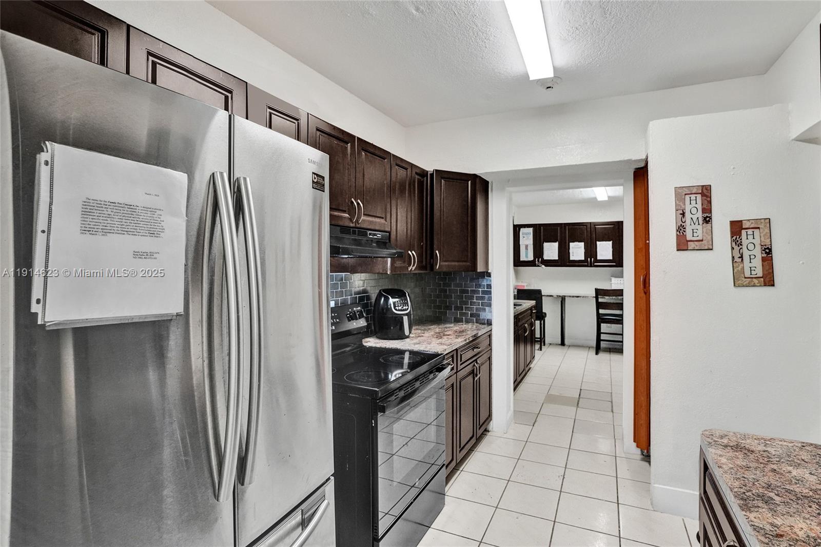 Ver detalles / 3230 sq. ft. $ 2025-11-15 0 foto