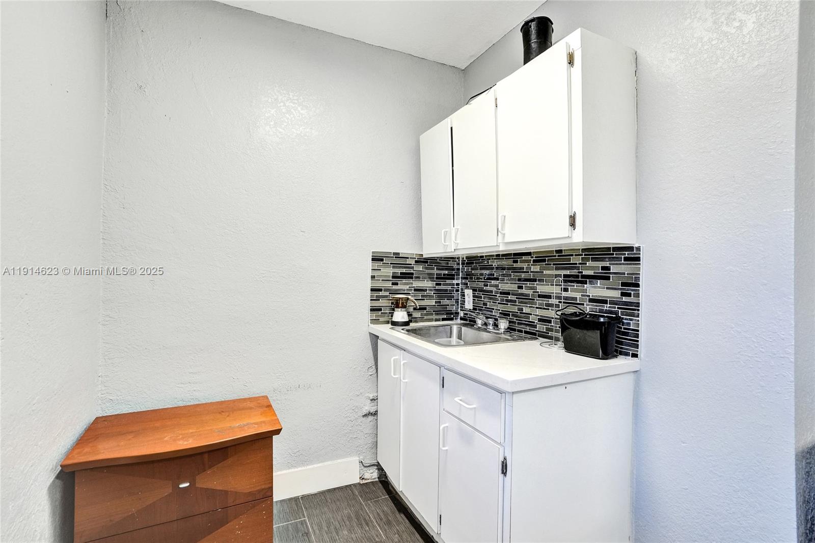 Ver detalles / 3230 sq. ft. $ 2025-11-15 0 foto