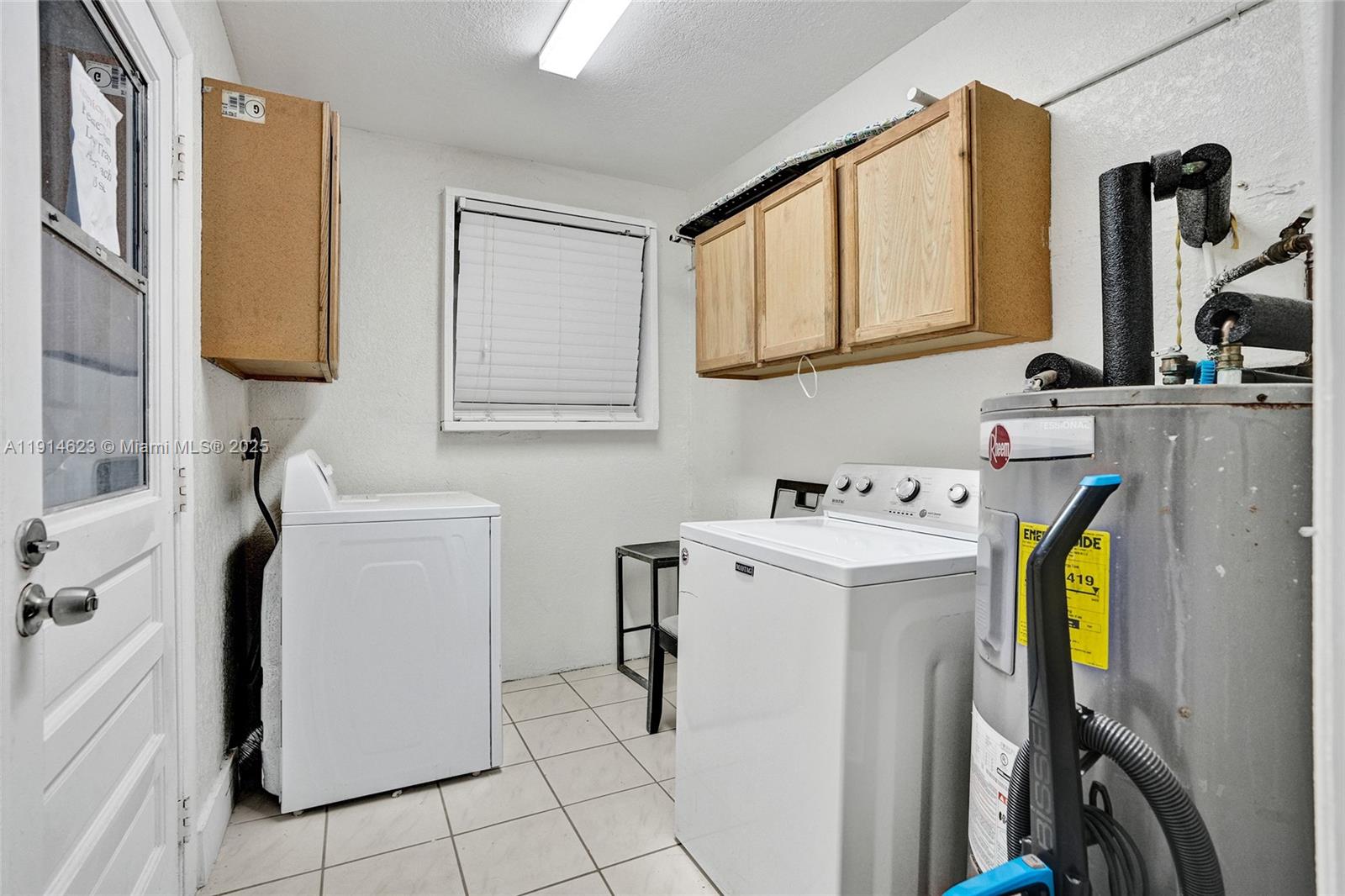 Ver detalles / 3230 sq. ft. $ 2025-11-15 0 foto