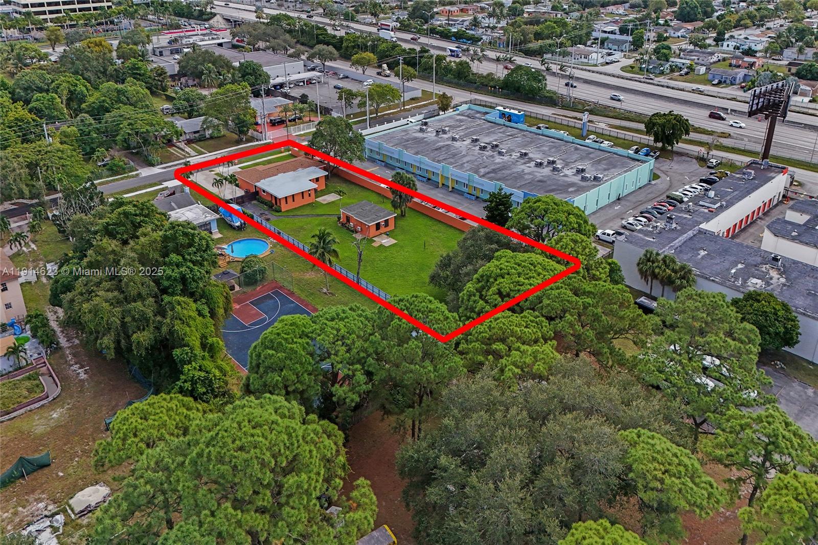 Ver detalles / 3230 sq. ft. $ 2025-11-15 0 foto