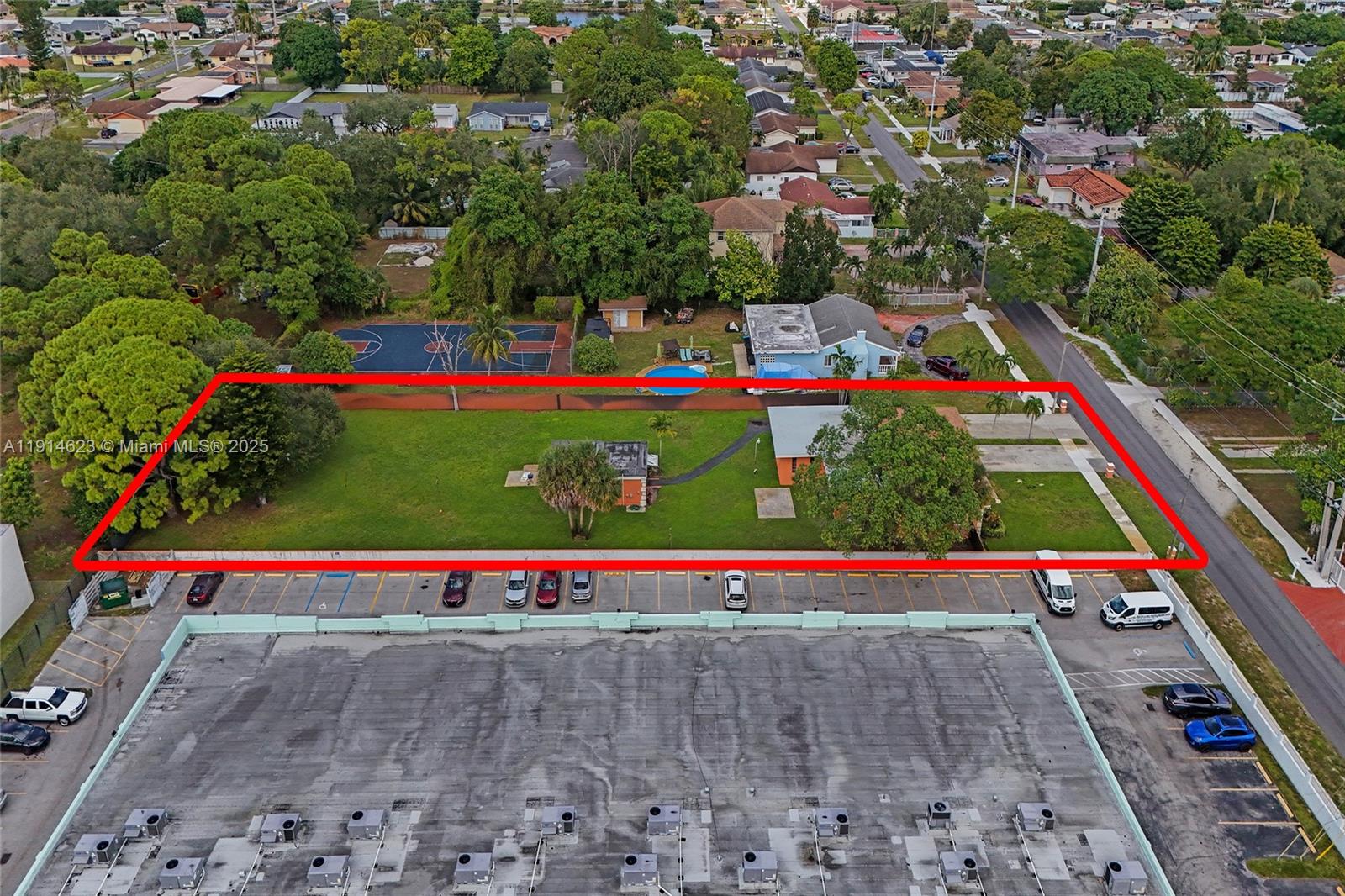 Ver detalles / 3230 sq. ft. $ 2025-11-15 0 foto