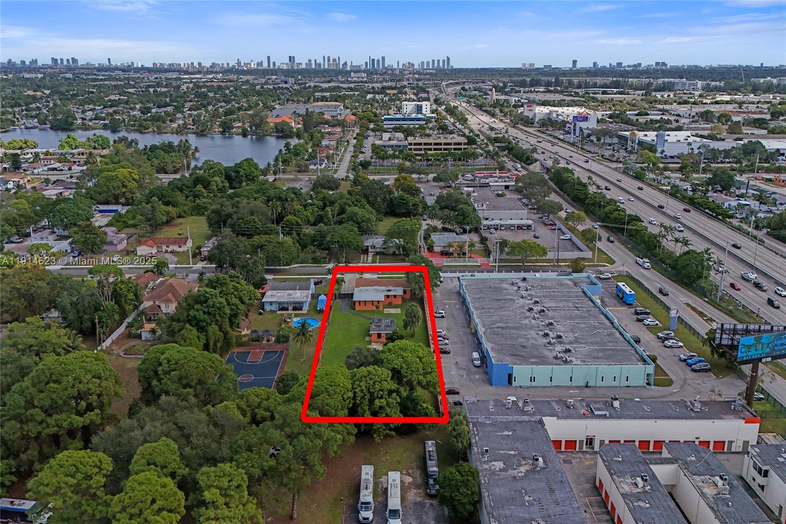   /  3230 sq. ft. $ 2025-11-15 0 Photo