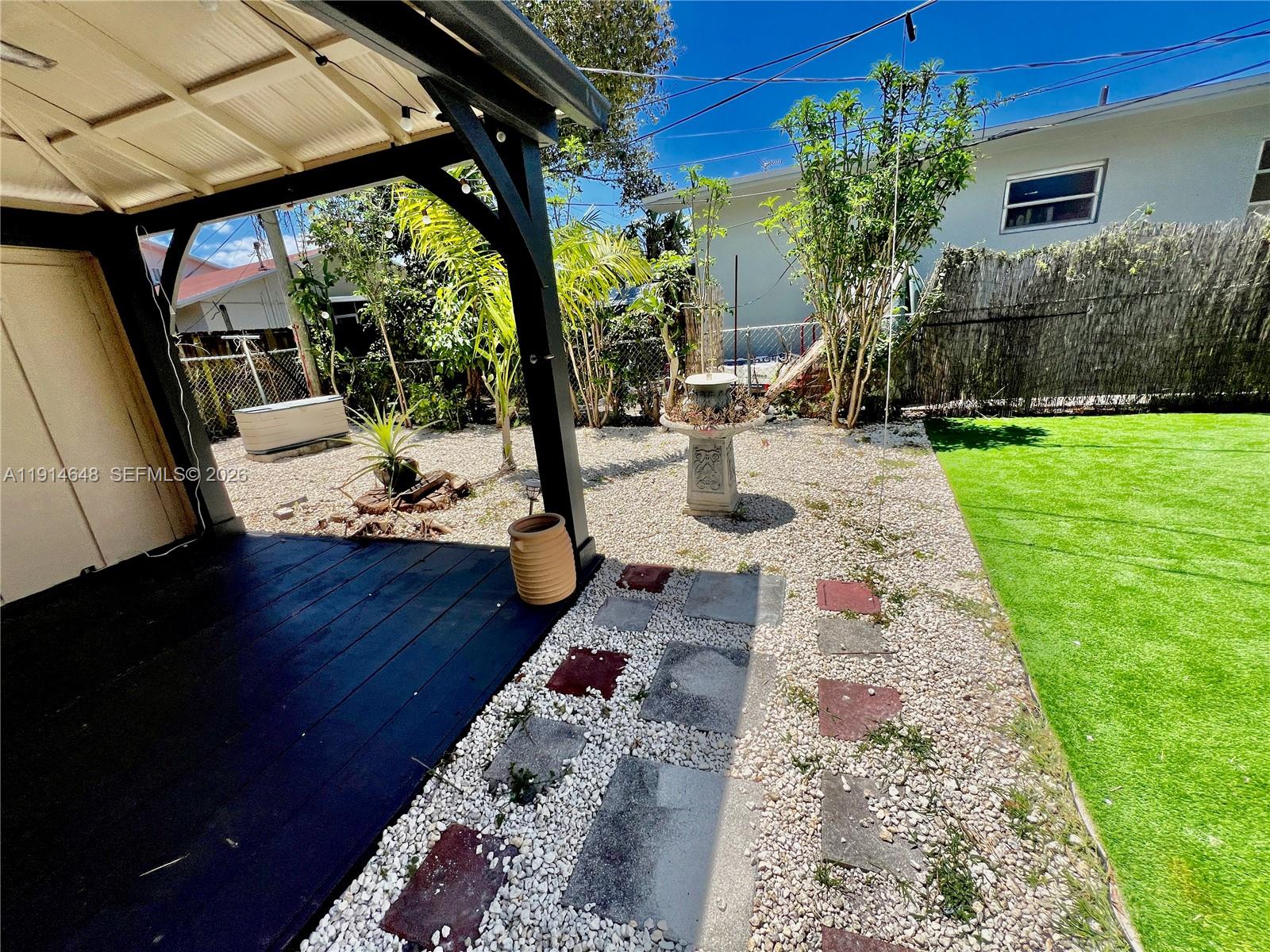   /  2380 sq. ft. $ 2025-12-12 0 Photo