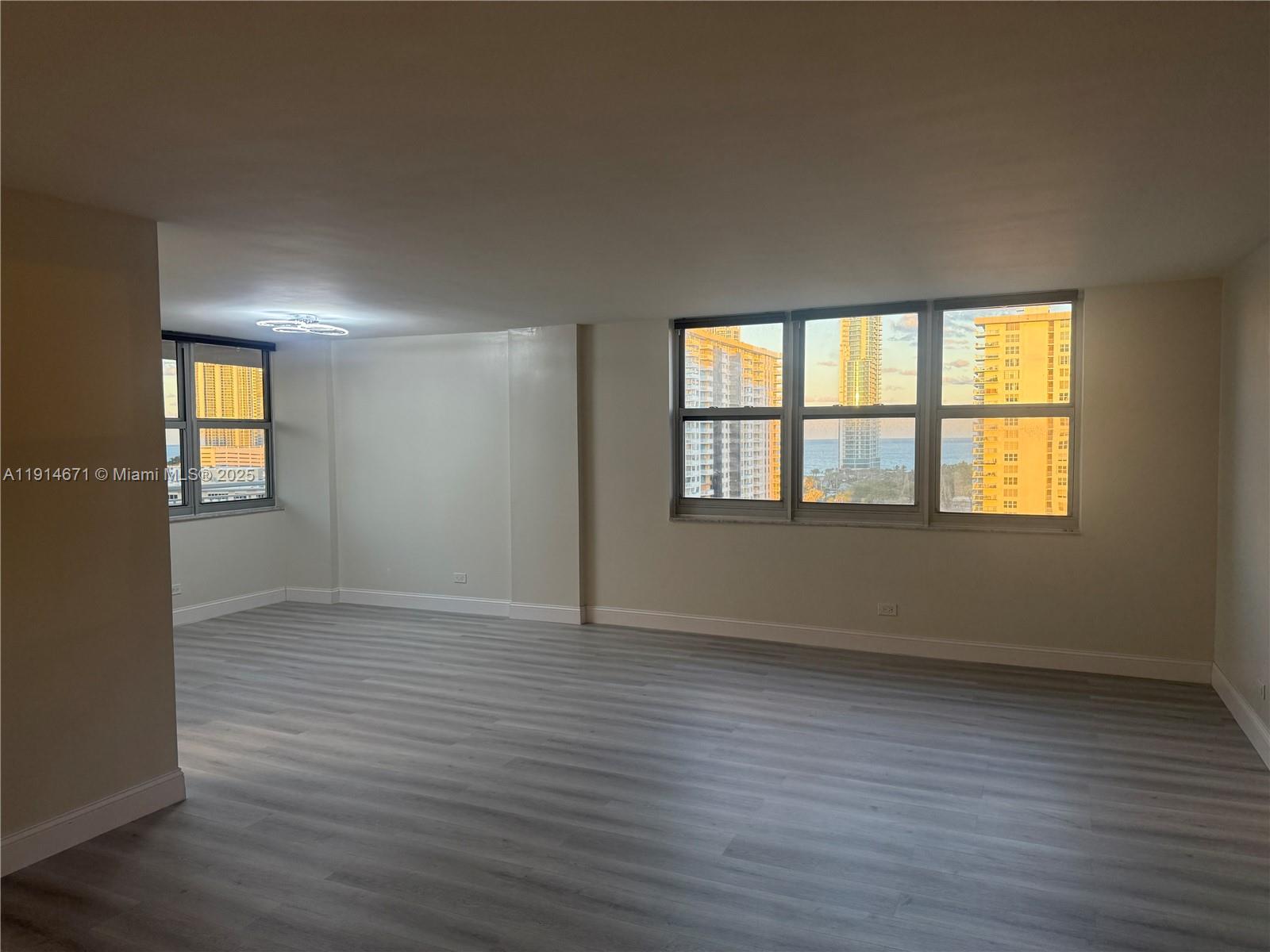 Ver detalles 1405 2 / 2 1544 sq. ft. $ 2025-11-15 0 foto