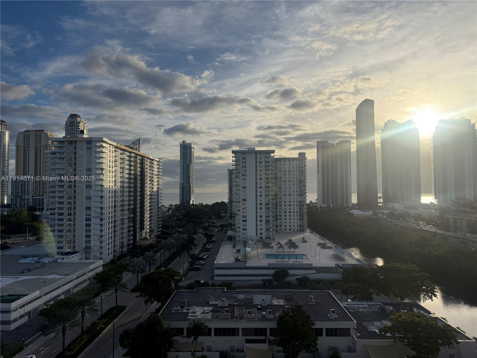 Ver detalles 1405 2 / 2 1544 sq. ft. $ 2025-11-15 0 foto