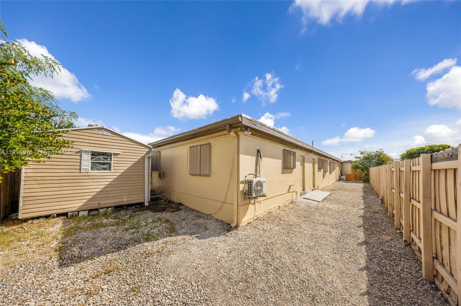 Ver detalles / 2432 sq. ft. $ 2025-11-15 0 foto