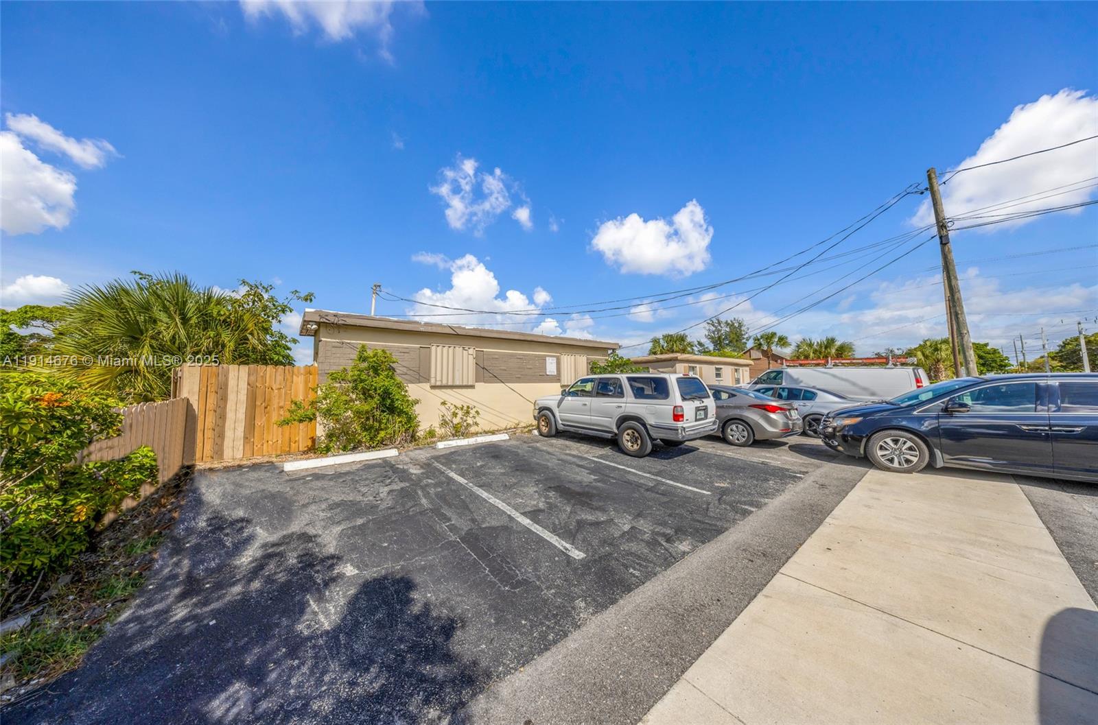 Ver detalles / 2432 sq. ft. $ 2025-11-15 0 foto