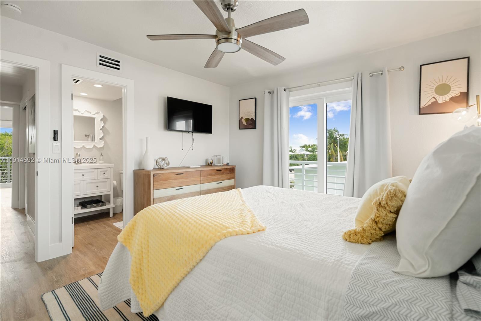   /  2485 sq. ft. $ 2025-11-15 0 Photo