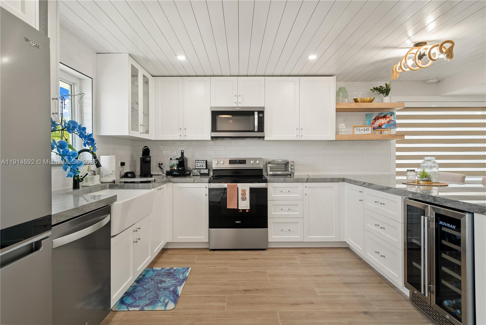   /  2485 sq. ft. $ 2025-11-15 0 Photo