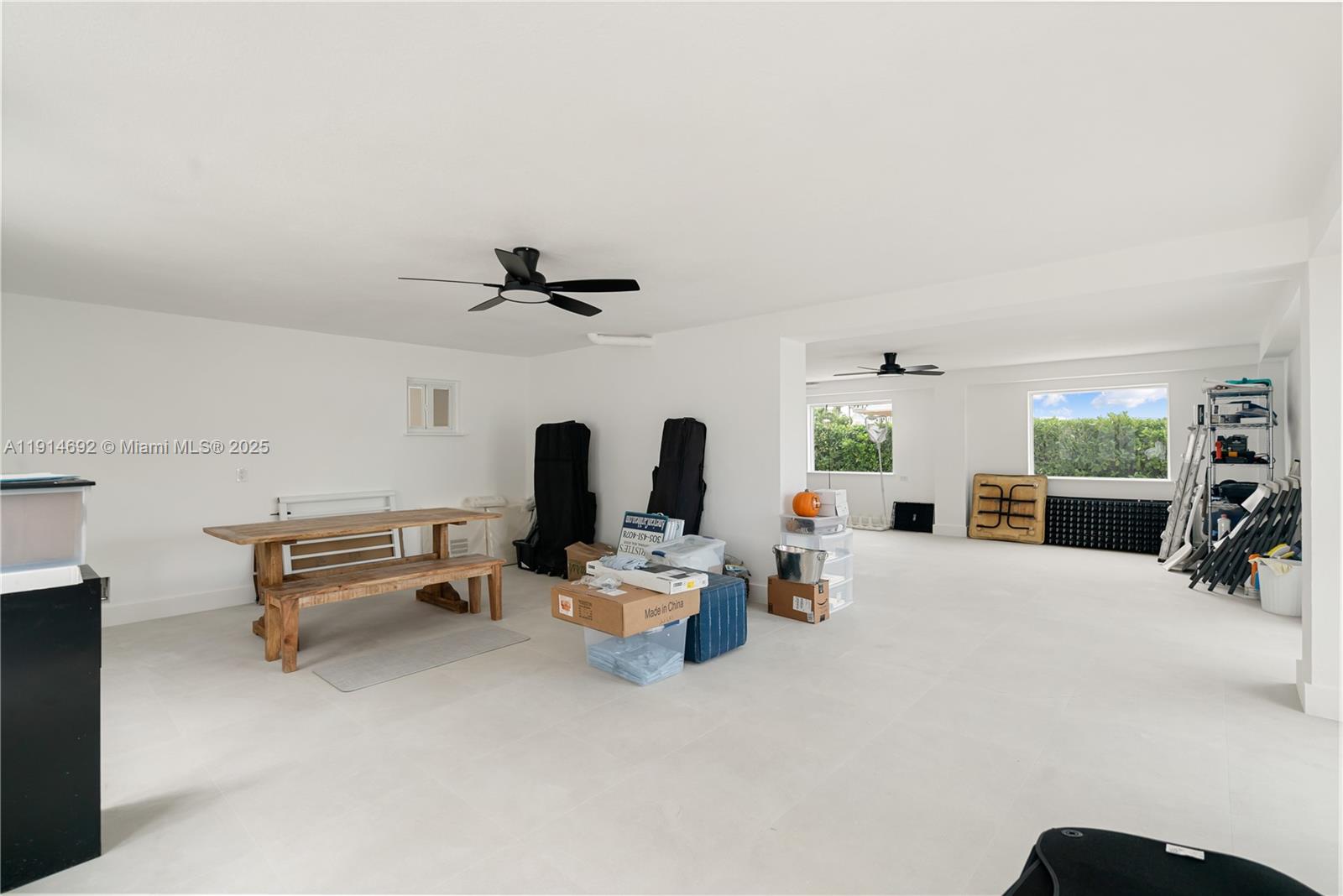   /  2485 sq. ft. $ 2025-11-15 0 Photo