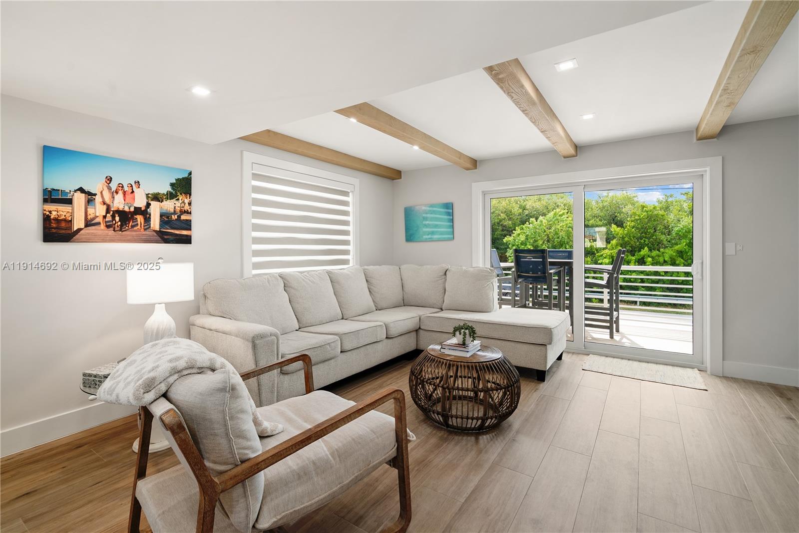   /  2485 sq. ft. $ 2025-11-15 0 Photo