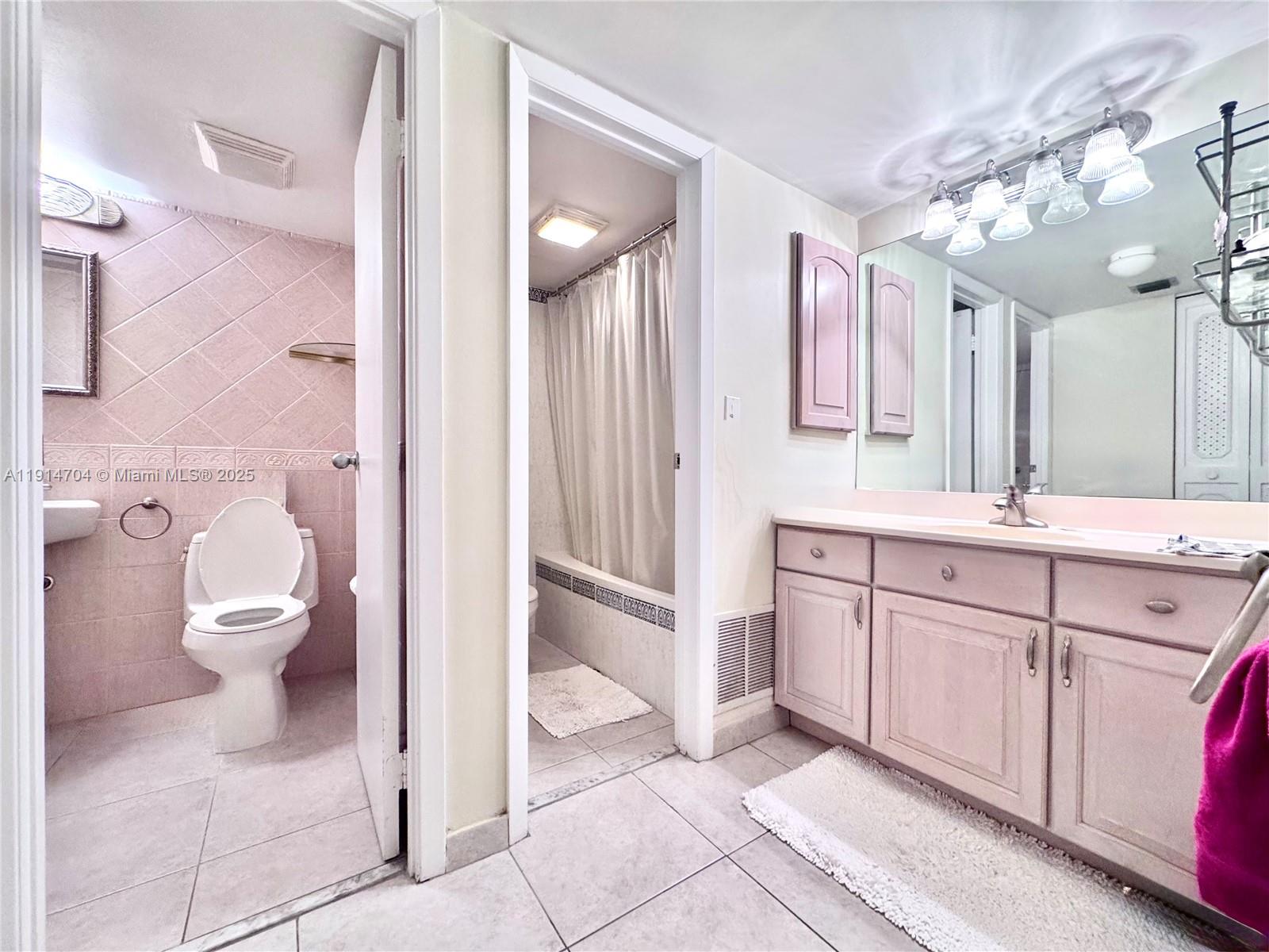 Photo of 3475 Country Club Dr #610, Aventura, Florida, 33180 -