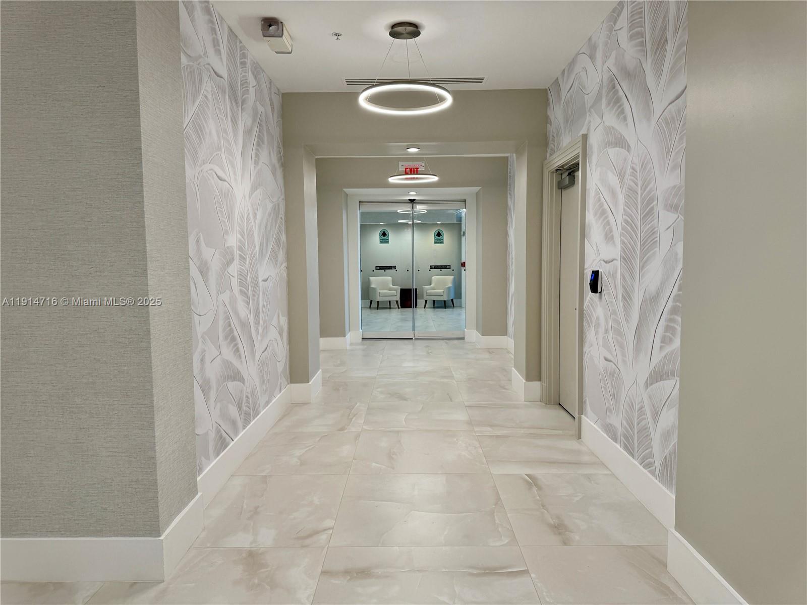 Photo of 3001 Ocean Dr  #1423, Hollywood, Florida, 33019 - 