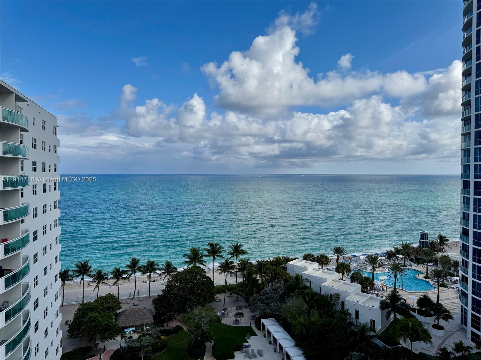 Photo of 3001 Ocean Dr  #1423, Hollywood, Florida, 33019 - 