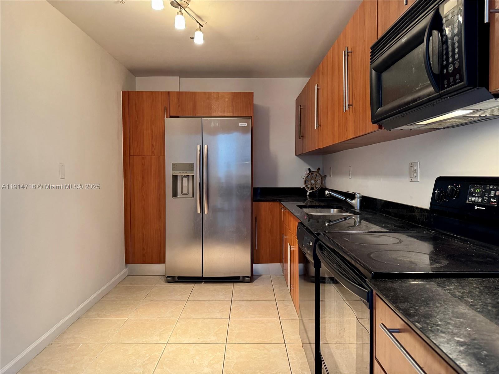 Photo of 3001 Ocean Dr  #1423, Hollywood, Florida, 33019 - 