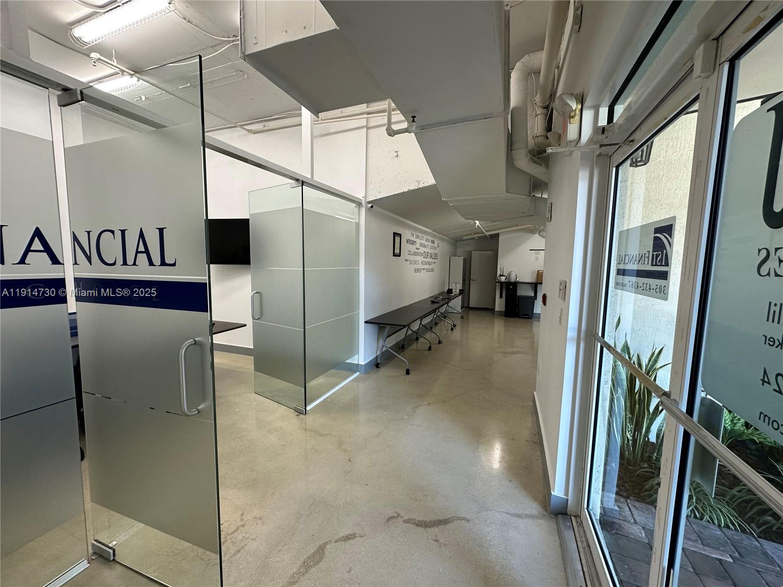 CU-1  /   кв.футов $ 2025-11-15 0 Фото