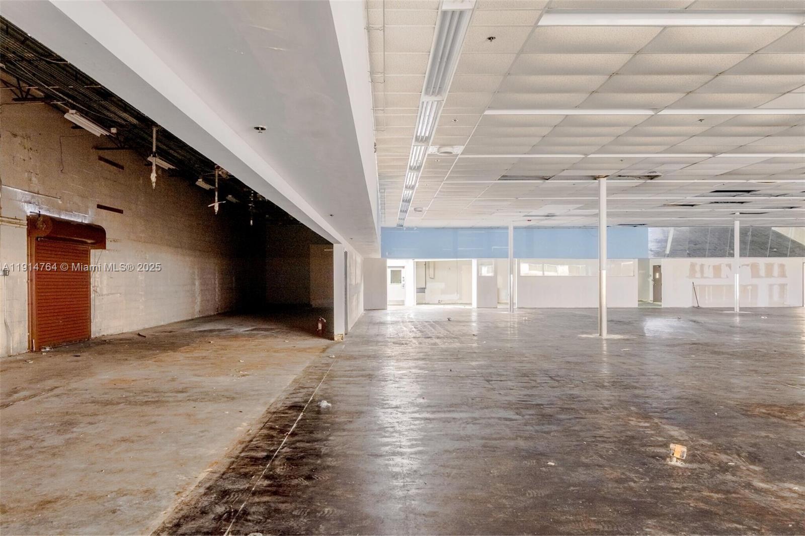 Подробнее / кв.футов $ 2025-11-15 0 Фото