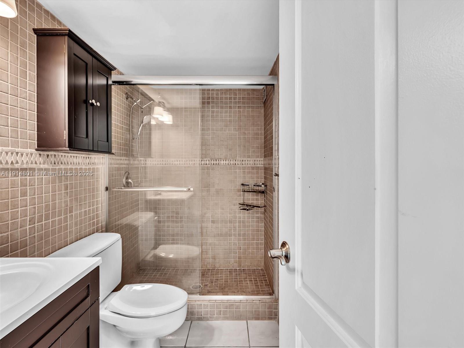 Photo of 2030 Ocean Dr  #2024, Hallandale Beach, Florida, 33009 - 