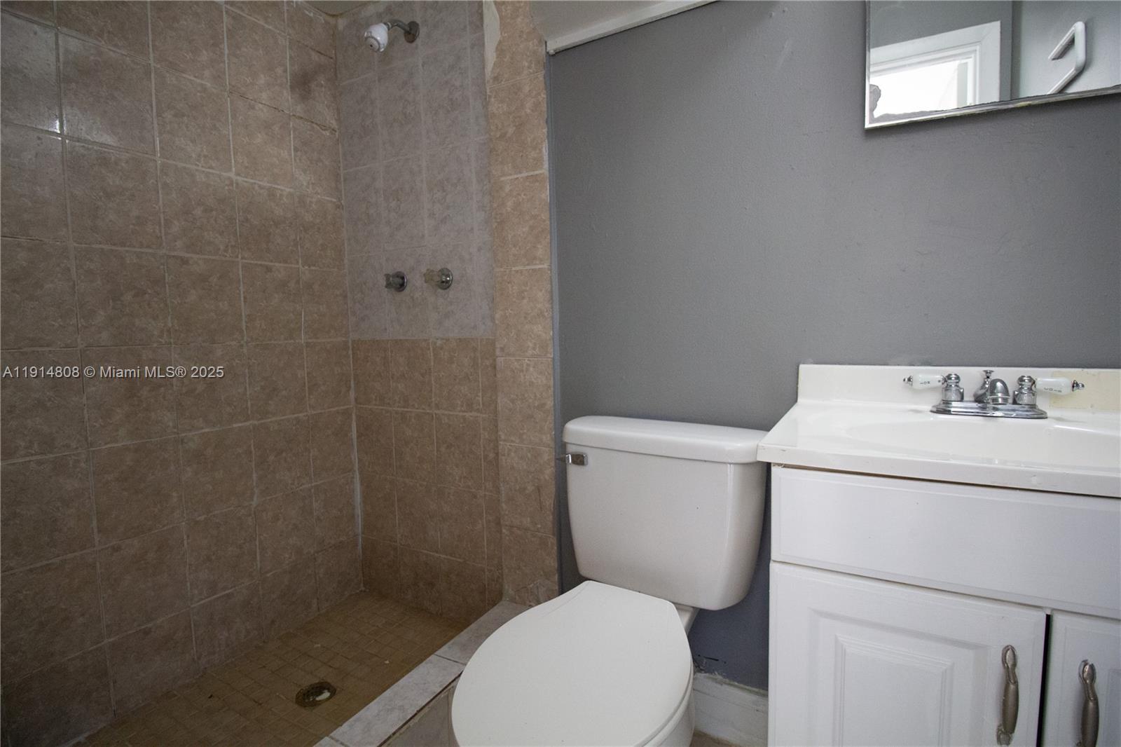 Ver detalles / 3330 sq. ft. $ 2025-11-15 0 foto
