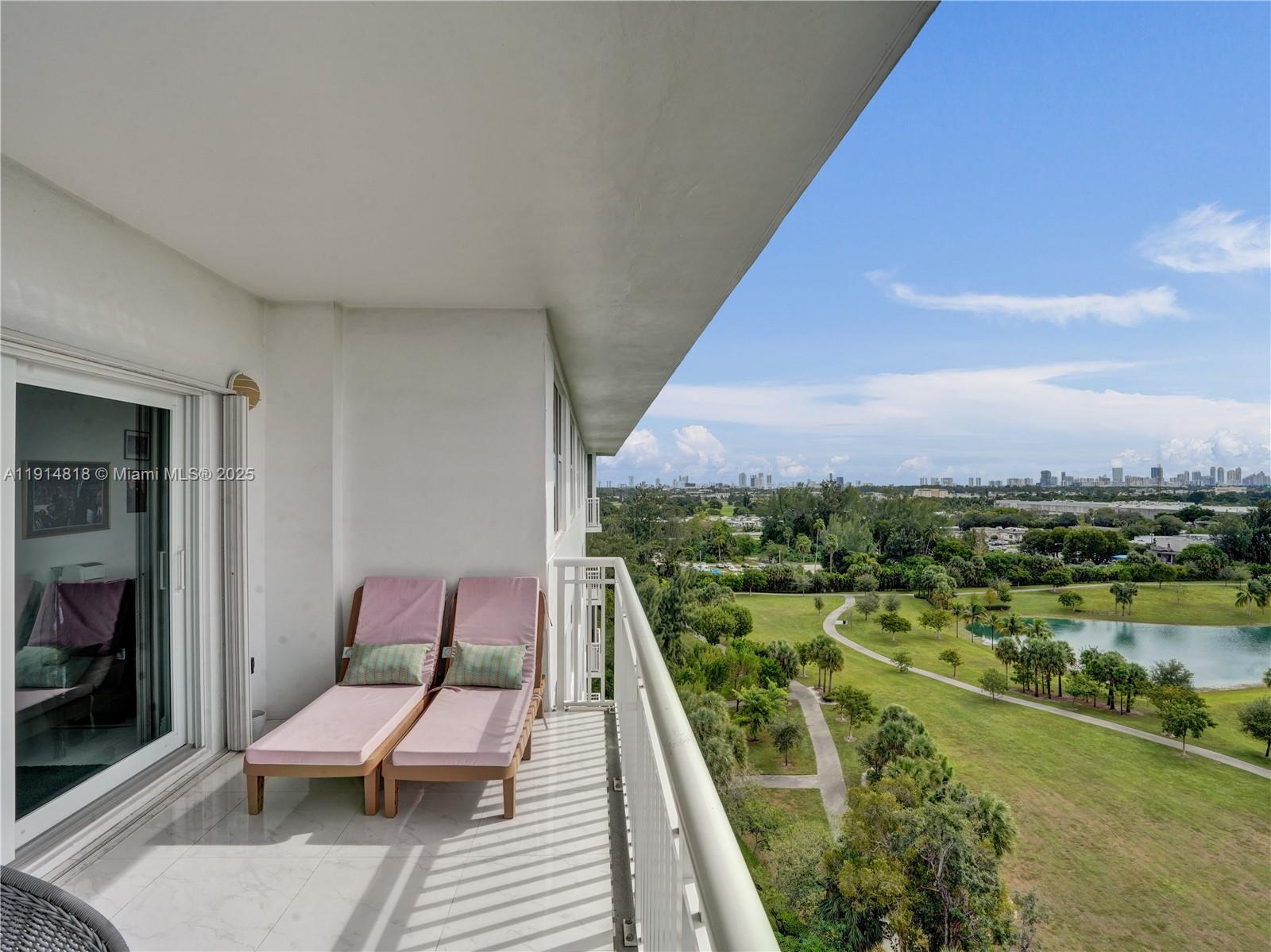 See details 1204 2 / 3 2444 sq. ft. $ 2025-11-15 0 Photo