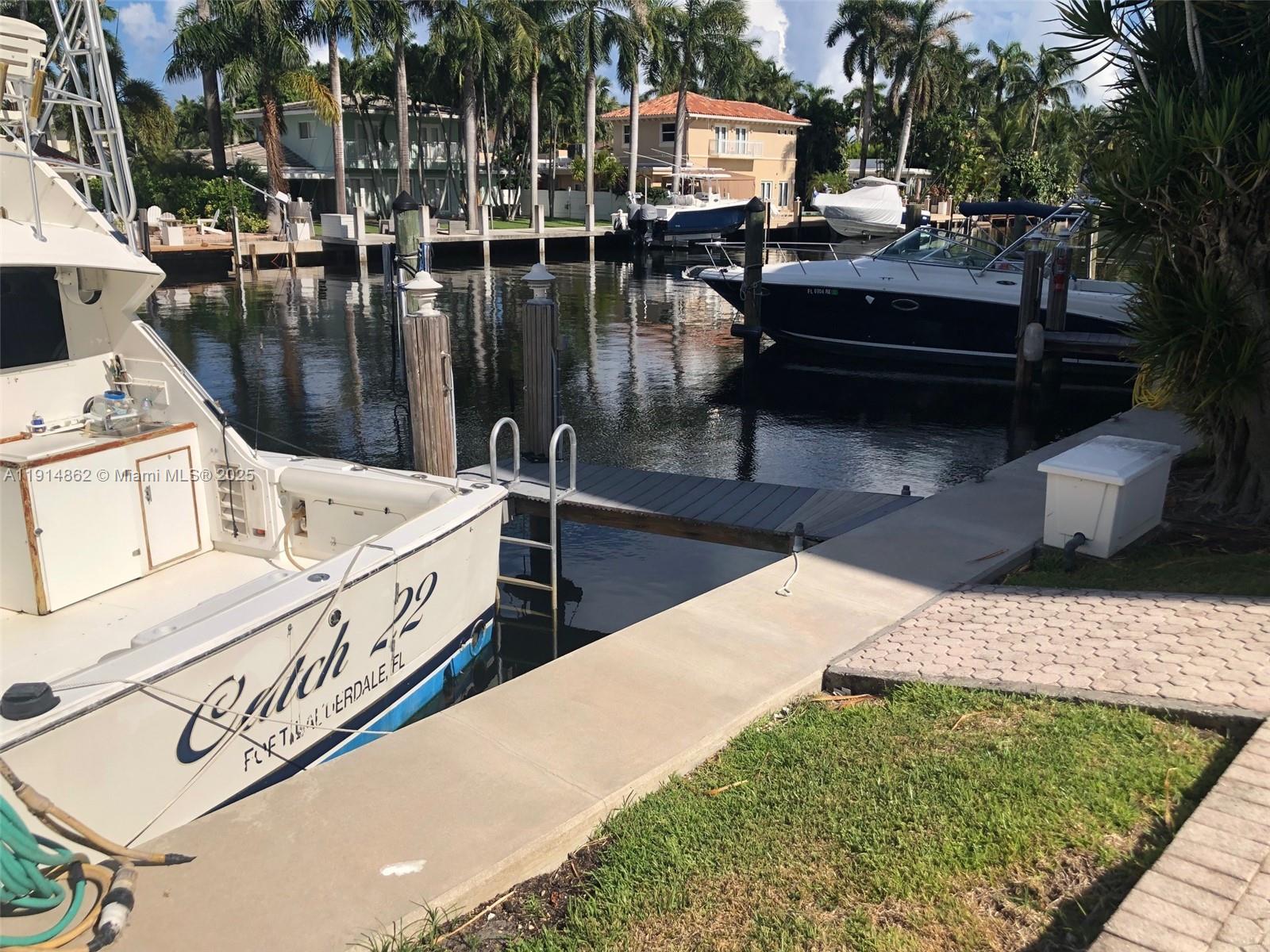 See details / sq. ft. $ 2025-11-15 0 Photo