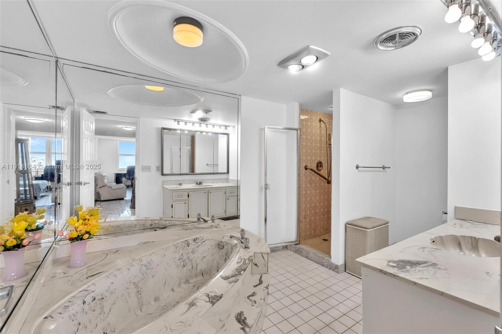 Photo of 1865 Ocean Dr  #19E, Hallandale Beach, Florida, 33009 - 