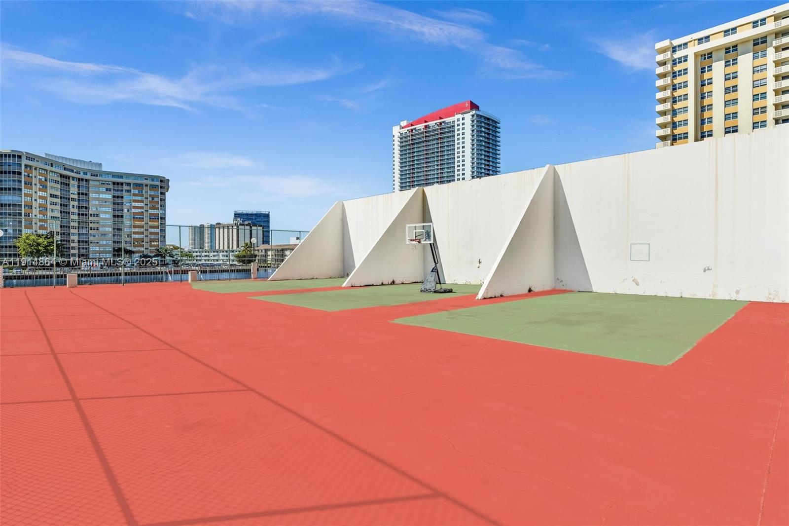 Photo of 1865 Ocean Dr  #19E, Hallandale Beach, Florida, 33009 - 