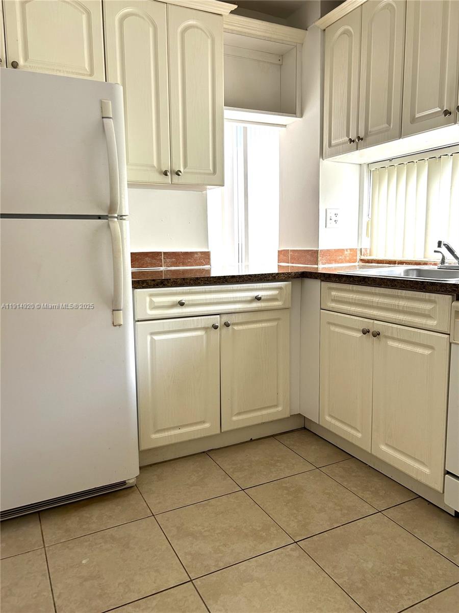 Photo of 16919 Bay Rd  #511, Sunny Isles Beach, Florida, 33160 - 