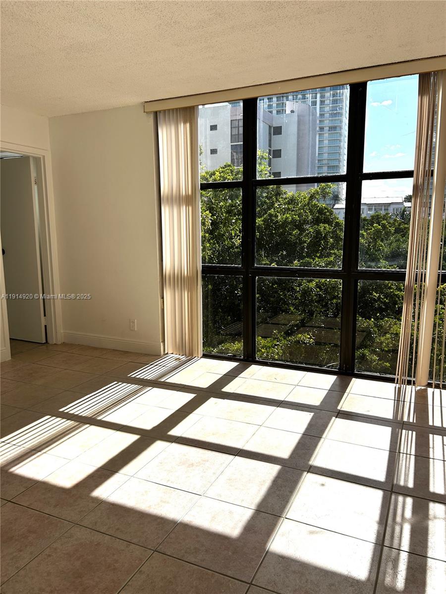 Photo of 16919 Bay Rd  #511, Sunny Isles Beach, Florida, 33160 - 