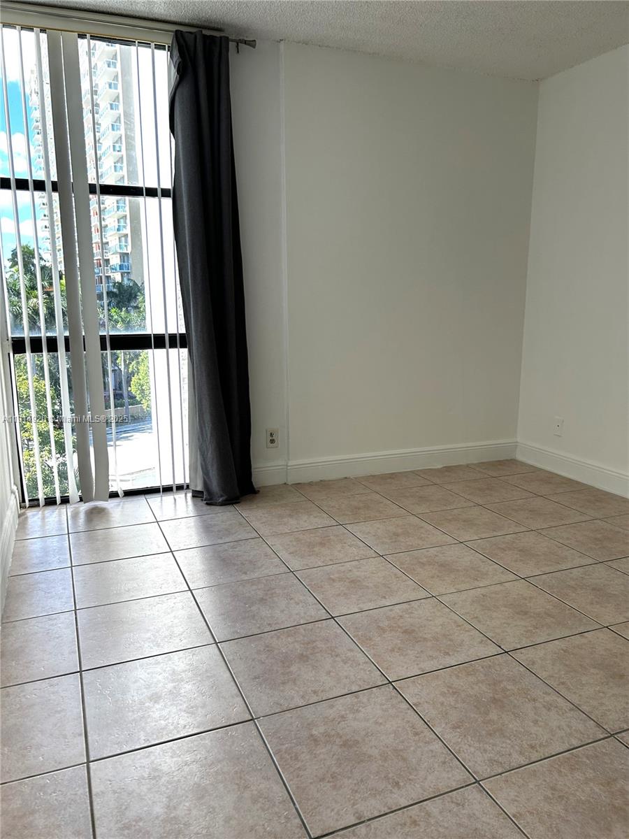 Photo of 16919 Bay Rd  #511, Sunny Isles Beach, Florida, 33160 - 