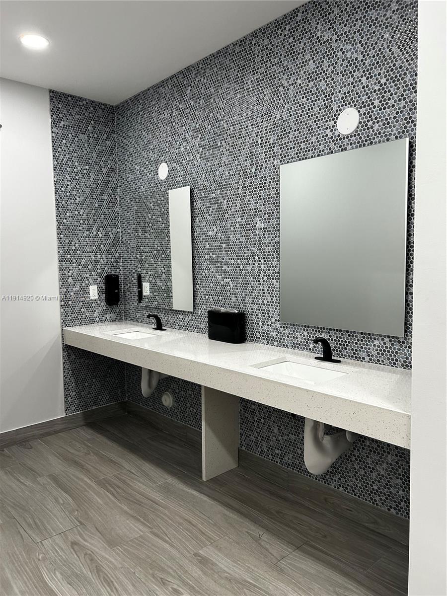 Photo of 16919 Bay Rd  #511, Sunny Isles Beach, Florida, 33160 - 