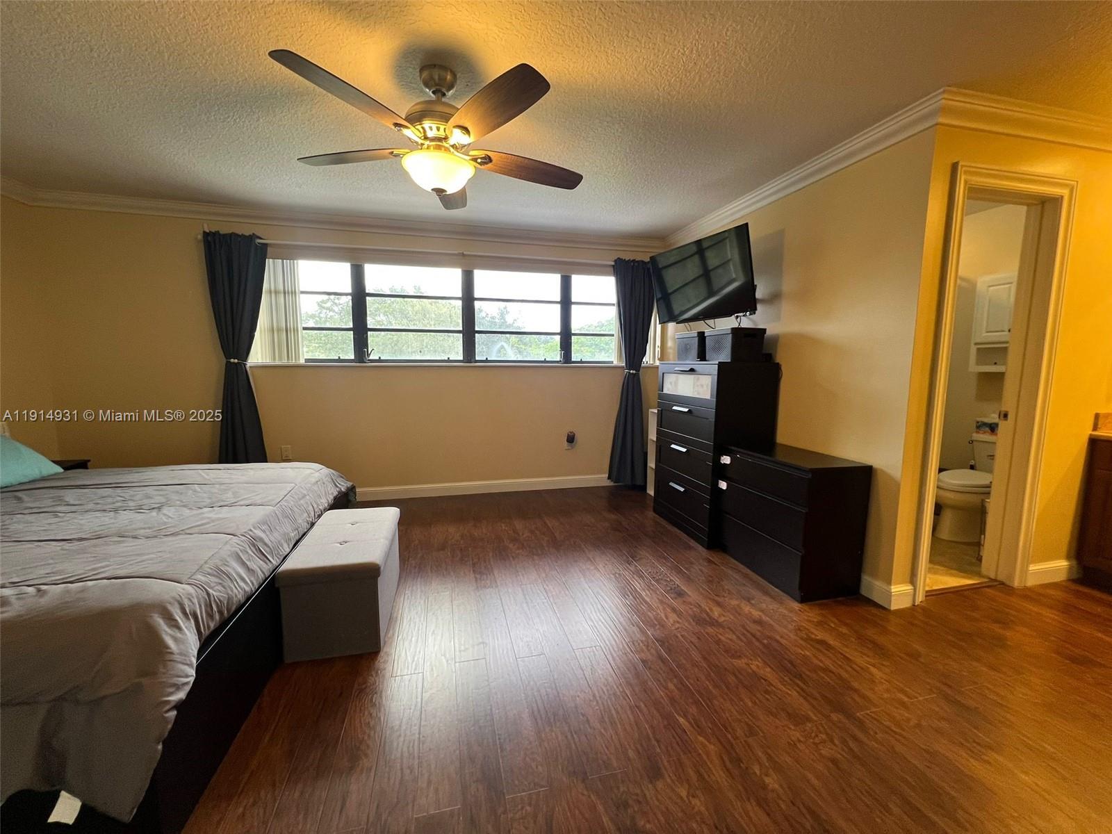 9894 3 / 3 1854 sq. ft. $ 2026-04-23 0 Photo