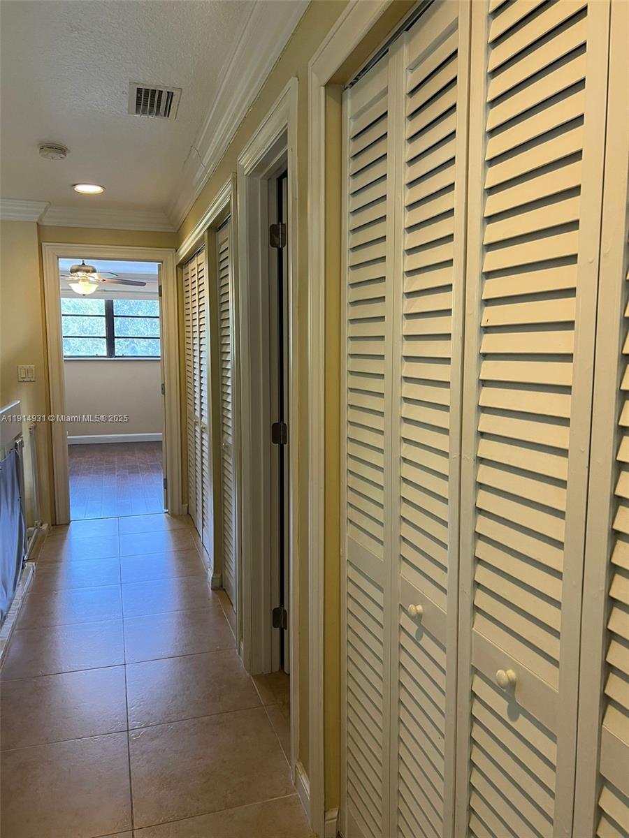 9894 3 / 3 1854 sq. ft. $ 2026-04-23 0 Photo