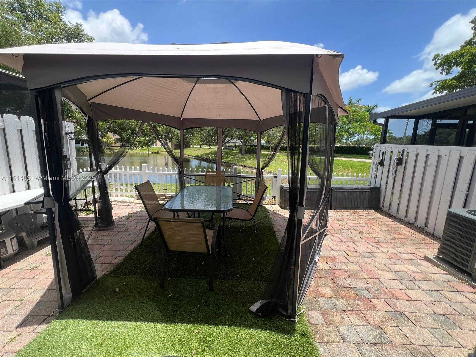 9894 3 / 3 1854 sq. ft. $ 2026-04-23 0 Photo