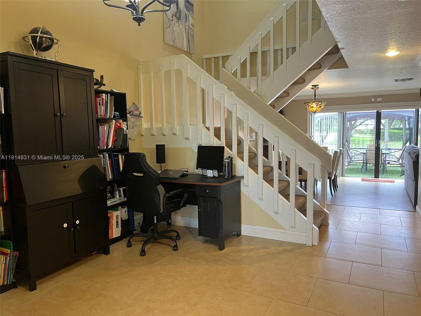 9894 3 / 3 1854 sq. ft. $ 2026-04-23 0 Photo