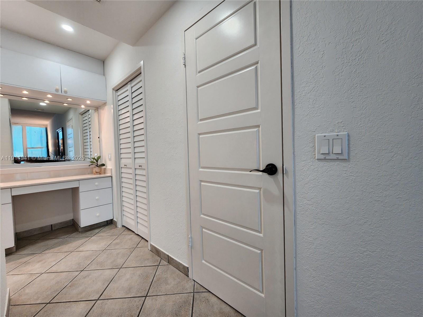 Photo of 3505 Ocean Dr #1202, Hollywood, Florida, 33019 -