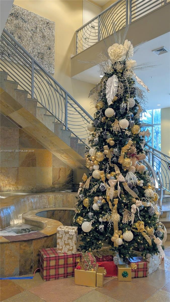 Photo of 1745 Hallandale Beach Blvd #1903W, Hallandale Beach, Florida, 33009 - Lobby