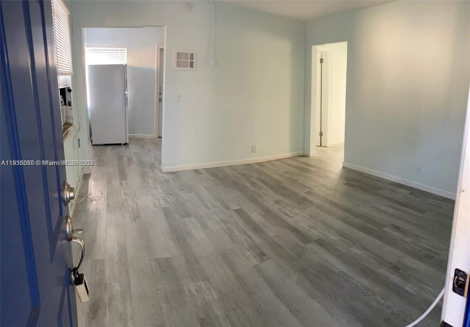 See details / 2096 sq. ft. $ 2025-11-16 0 Photo